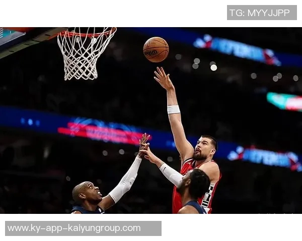 卢教练谈防守策略对祖巴茨和大洛的挑战以及篮板问题的深层次不满 卢教练谈防守策略对祖巴茨和大洛的挑战以及篮板问题的深层次不满